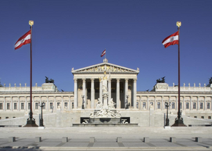 Frontansicht des österreichischen Parlaments